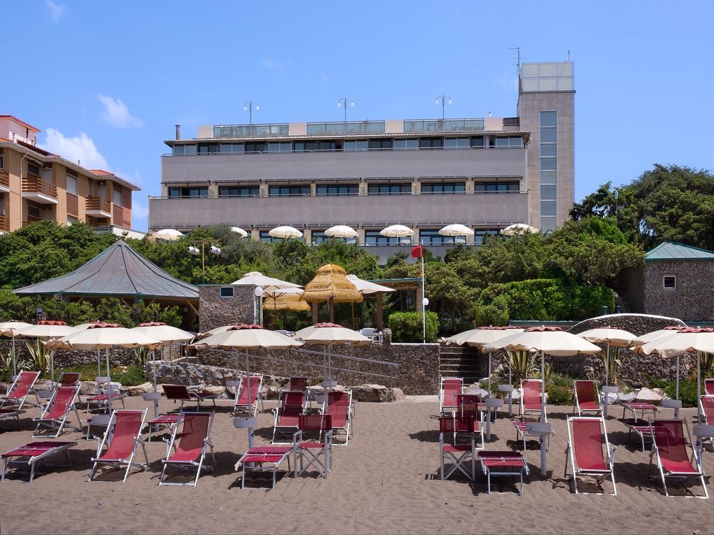 Hotel I Ginepri Marina di Castagneto Carducci Eksteriør billede