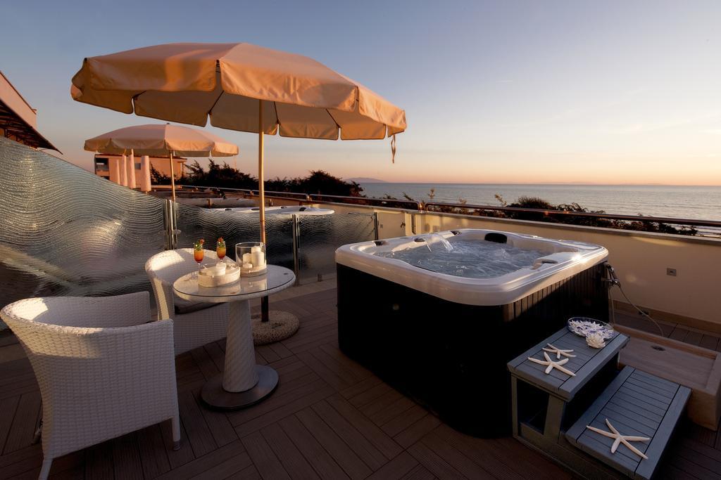 Hotel I Ginepri Marina di Castagneto Carducci Værelse billede