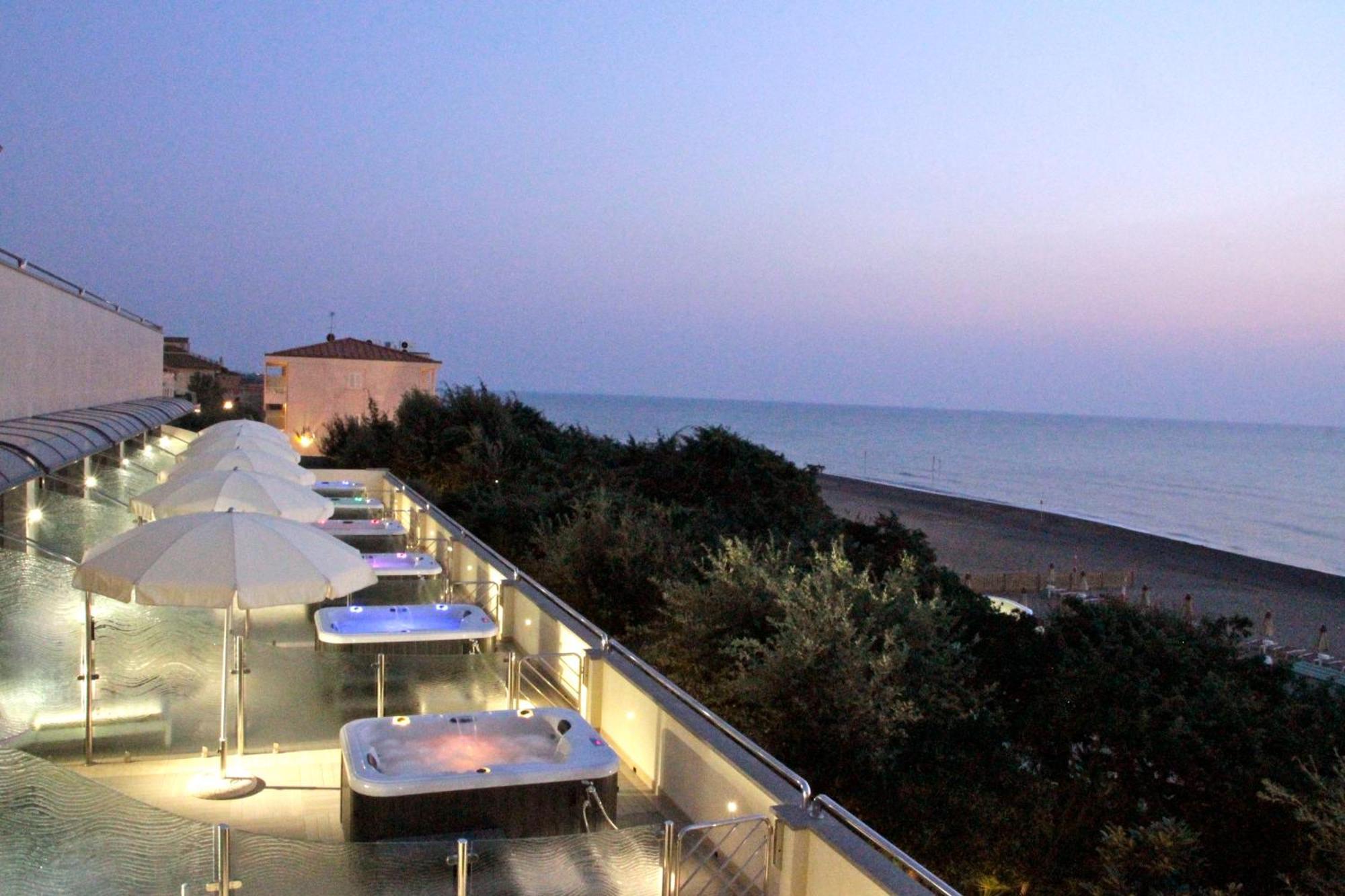 Hotel I Ginepri Marina di Castagneto Carducci Eksteriør billede
