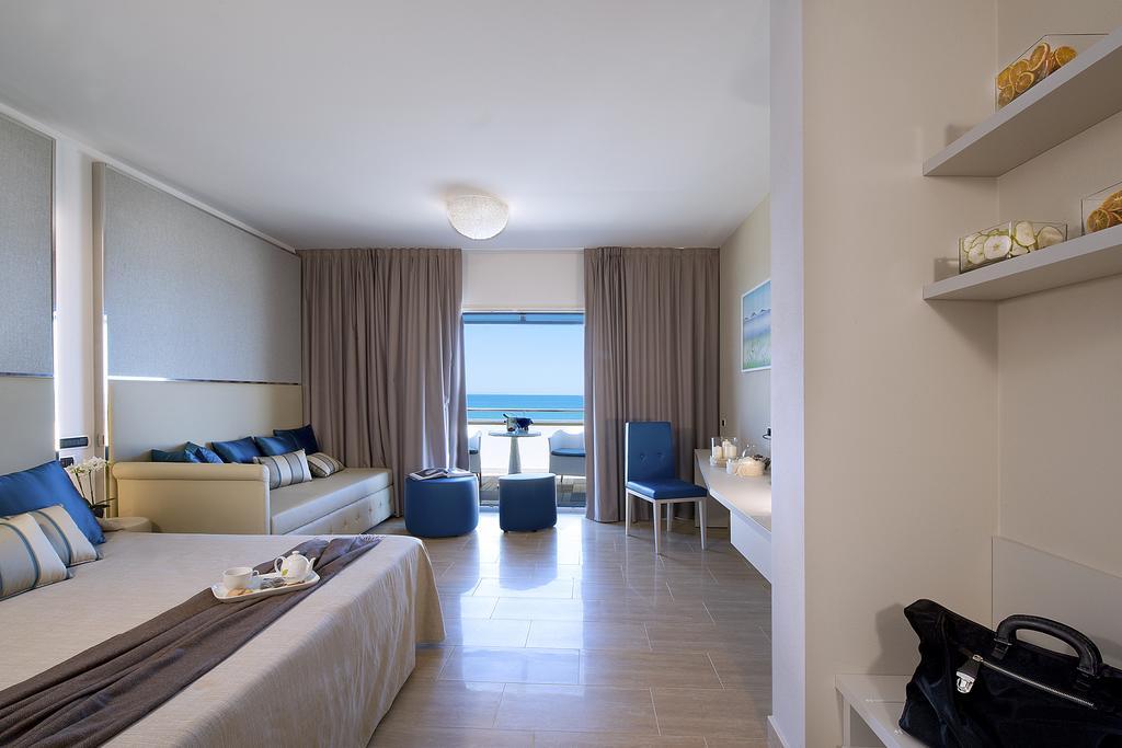 Hotel I Ginepri Marina di Castagneto Carducci Eksteriør billede
