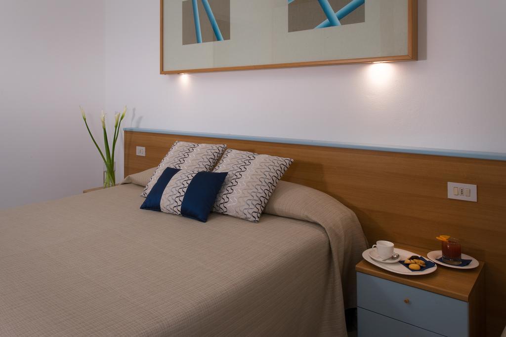 Hotel I Ginepri Marina di Castagneto Carducci Eksteriør billede