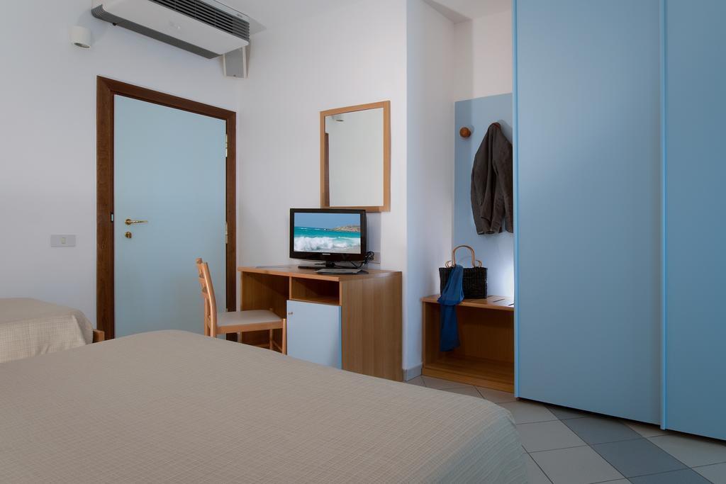 Hotel I Ginepri Marina di Castagneto Carducci Eksteriør billede
