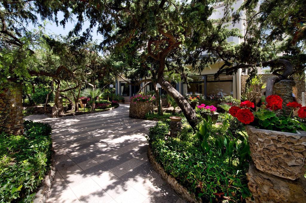 Hotel I Ginepri Marina di Castagneto Carducci Eksteriør billede